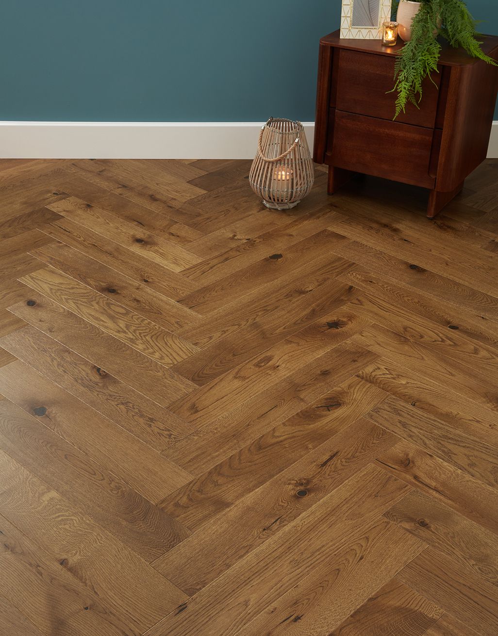 European Oak Herringbone Rich Toffee Oak 14 x 130mm 1
