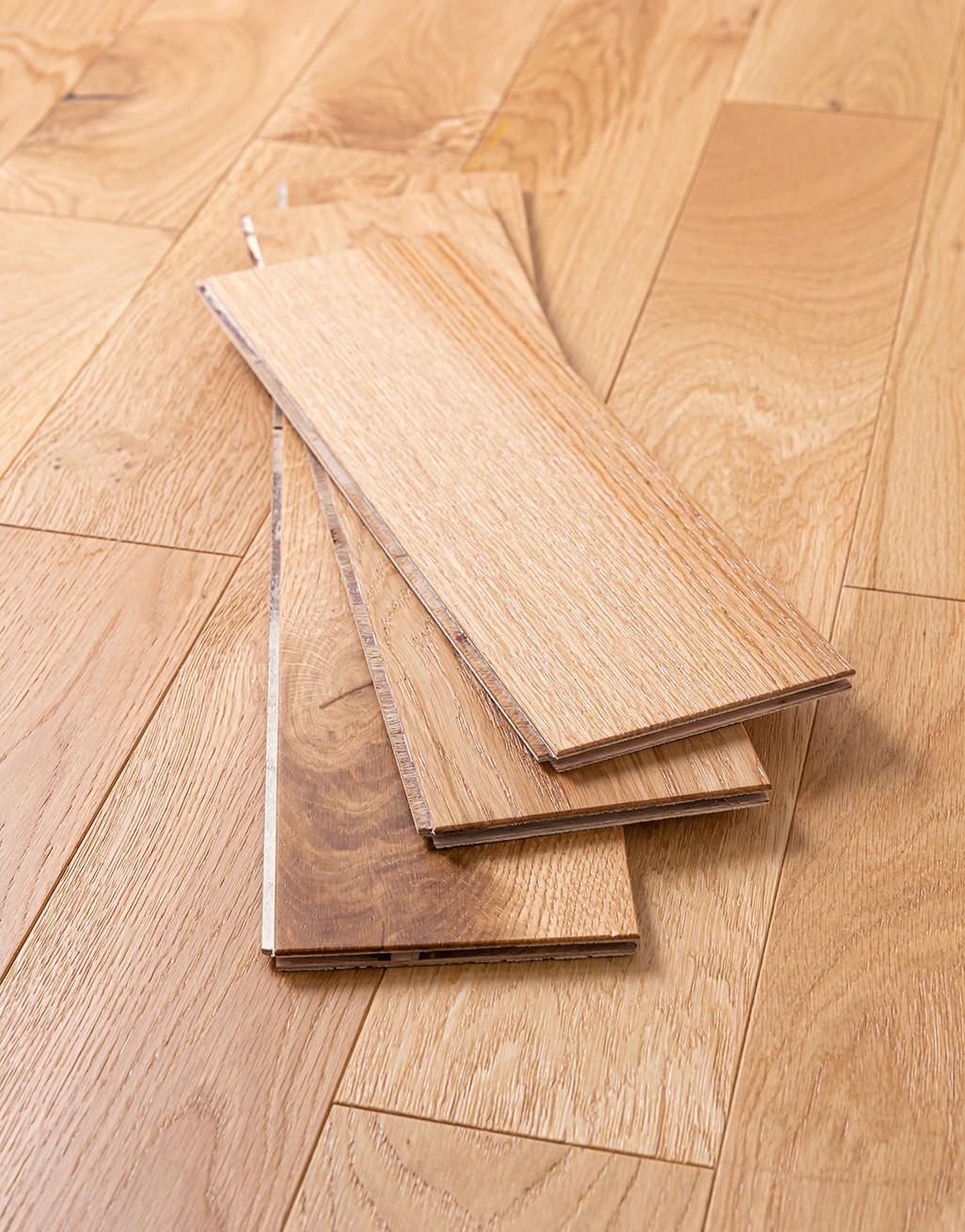 Super Buy Natural Country Oak 10/3 x 125mm 3