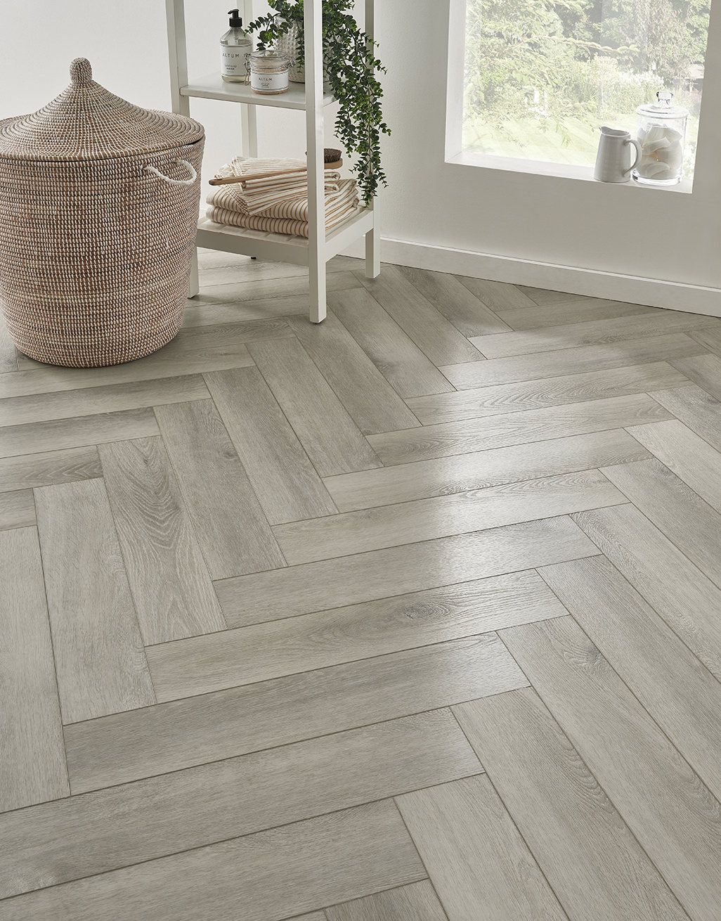 EvoCore Premium Herringbone - Whitewashed Cottage Oak 1