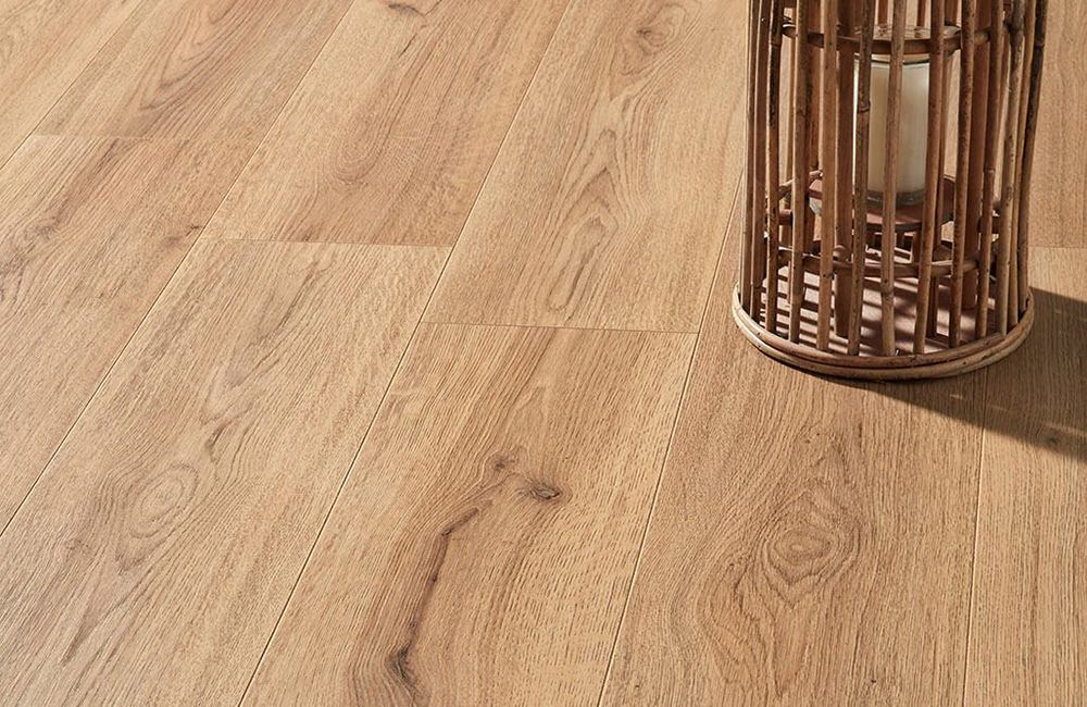 Kronotex Standard Plus 7mm - Trend Oak Nature Laminate Flooring