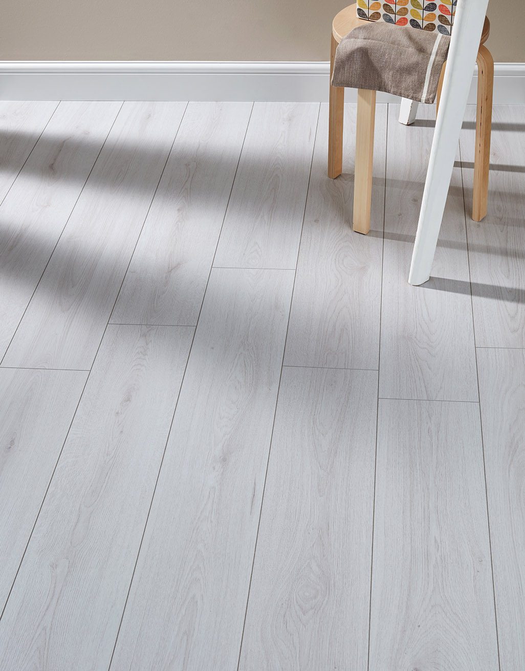 Kronotex Advanced 8mm - Trend Oak White Laminate Flooring