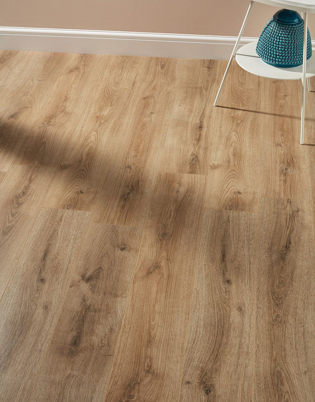 Kronotex Standard Plus 7mm - Summer Oak Nature Laminate Flooring